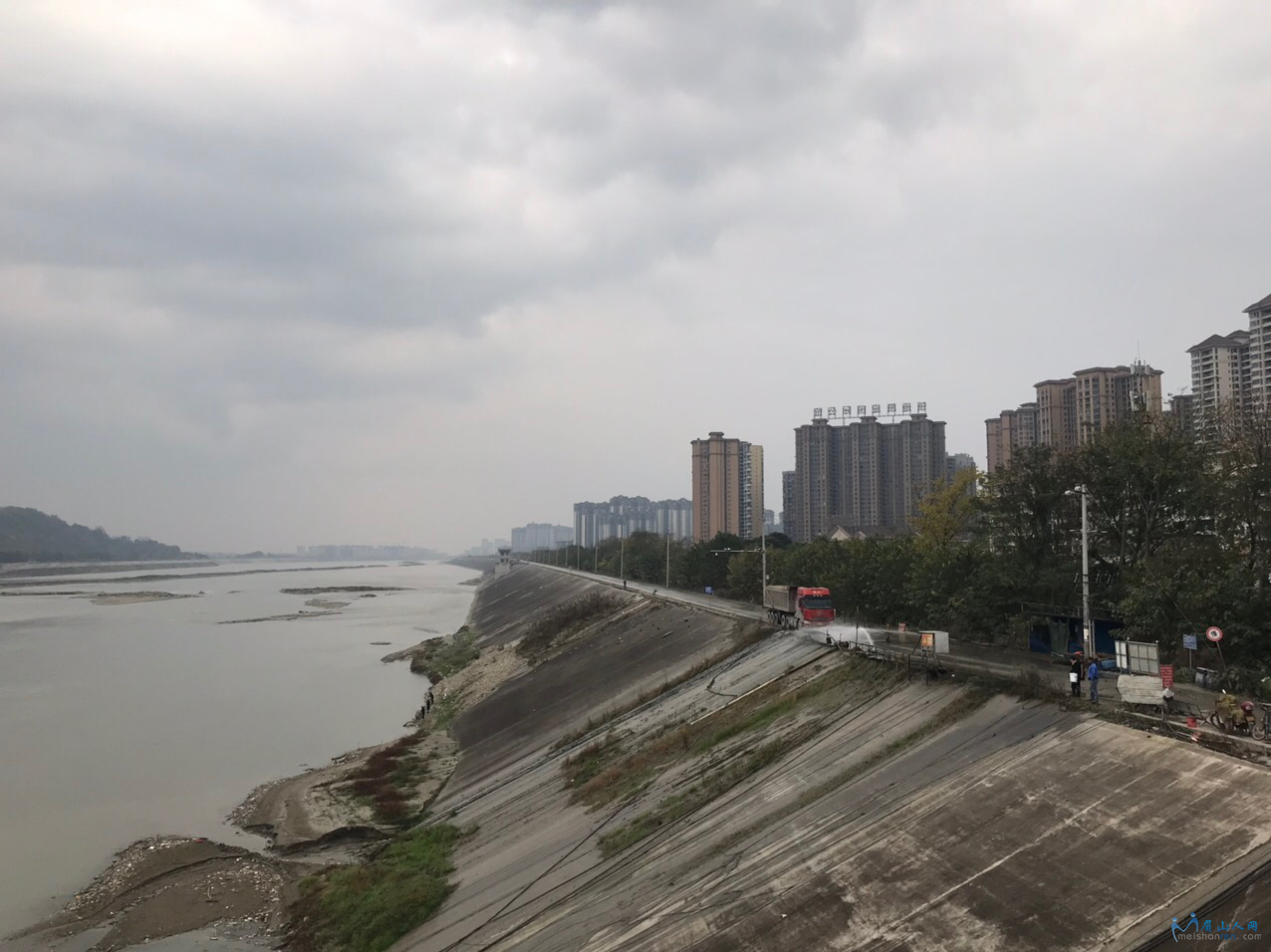 乐山凤洲坝最新消息