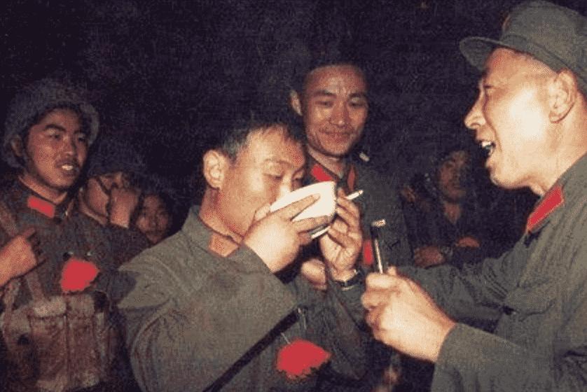 30万手镯摔碎最新消息